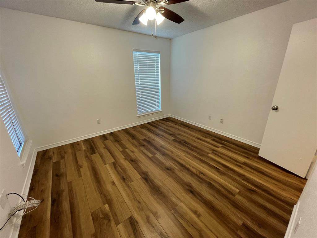 2101 Friendly Drive - Photo 1