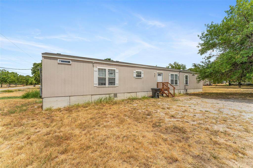 604 Broadway Street - Photo 1