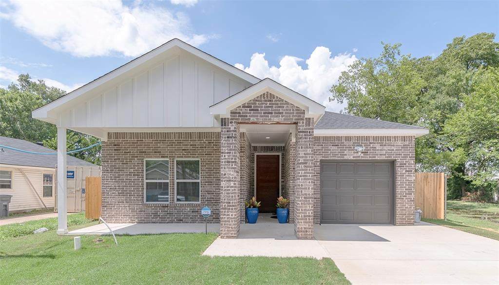 2719 Lawrence Street - Photo 1