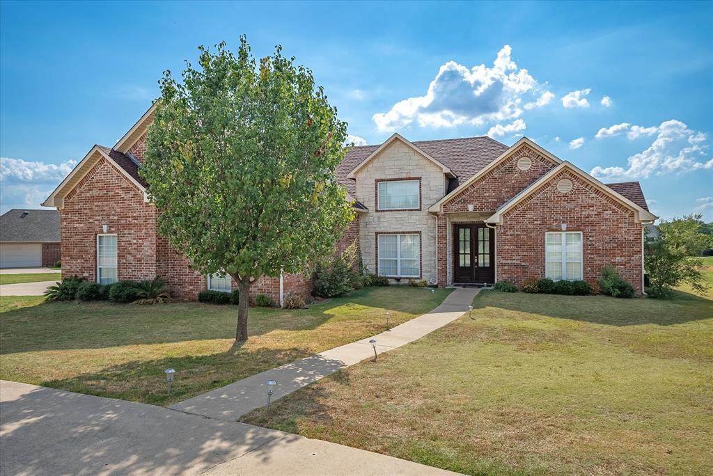 117 Lake Meadow Boulevard - Photo 1