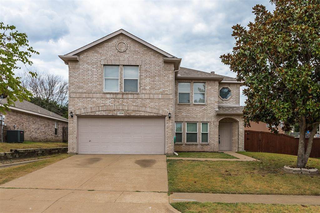 1209 Nutting Street - Photo 1