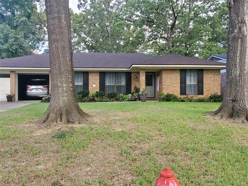 9814 Trails End - Photo 1