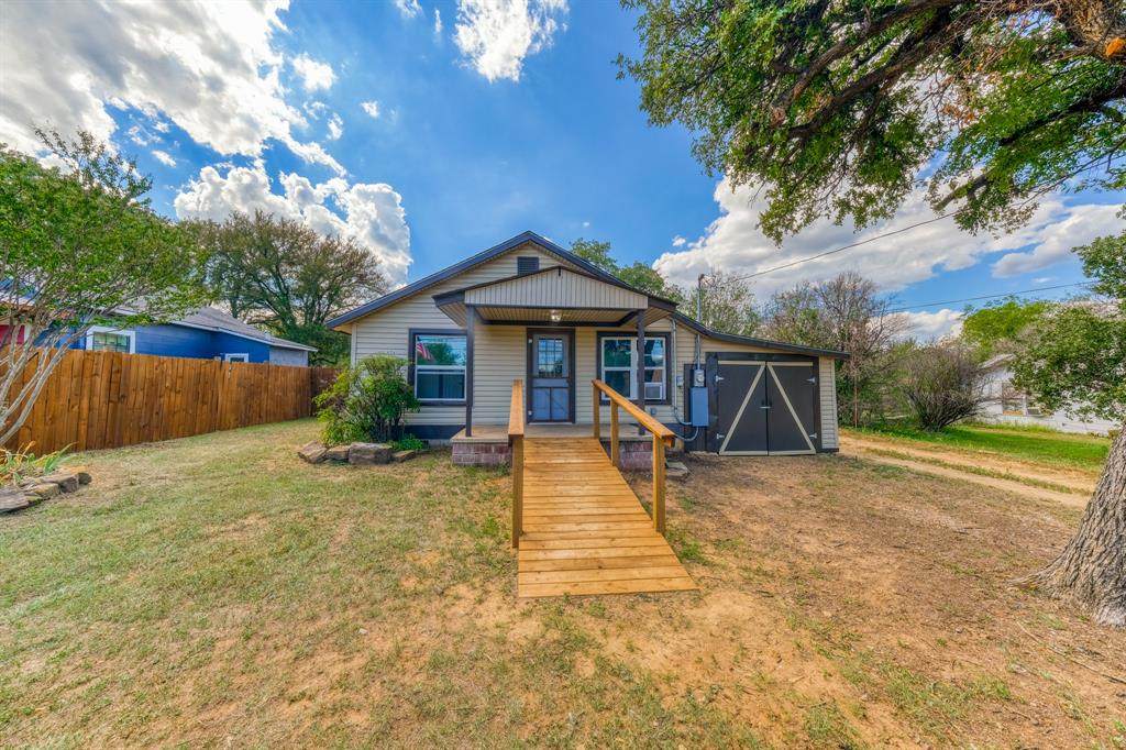 1102 6th Avenue - Photo 1