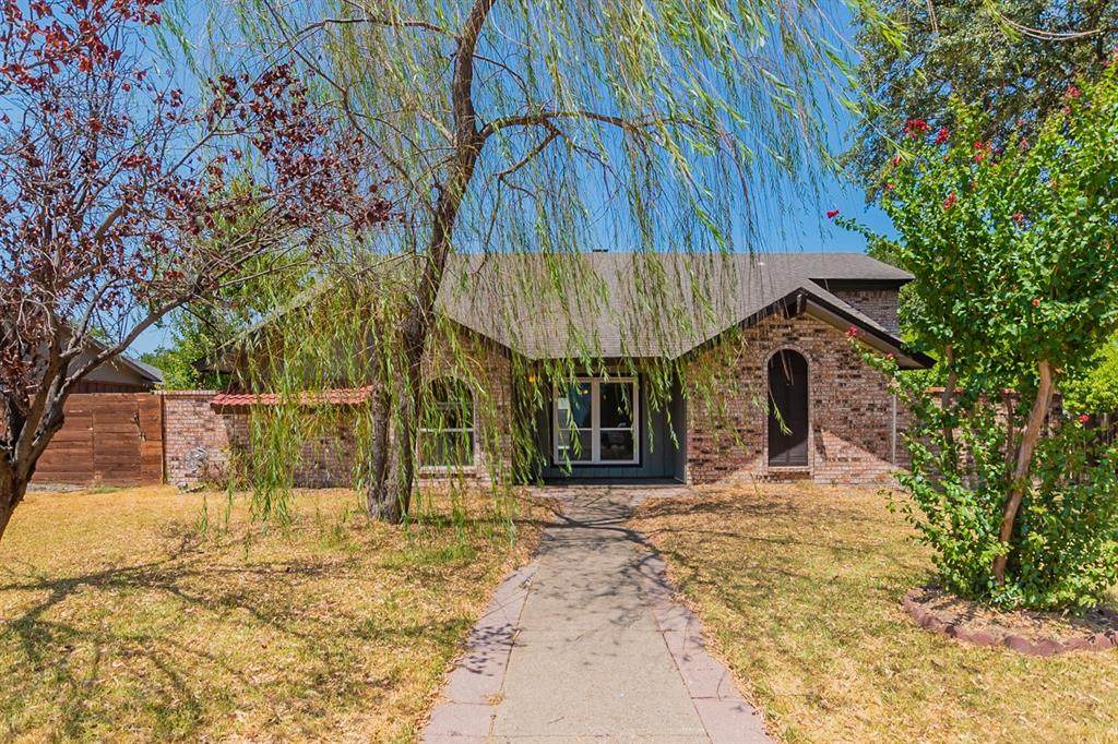 1625 Versailles Drive - Photo 1