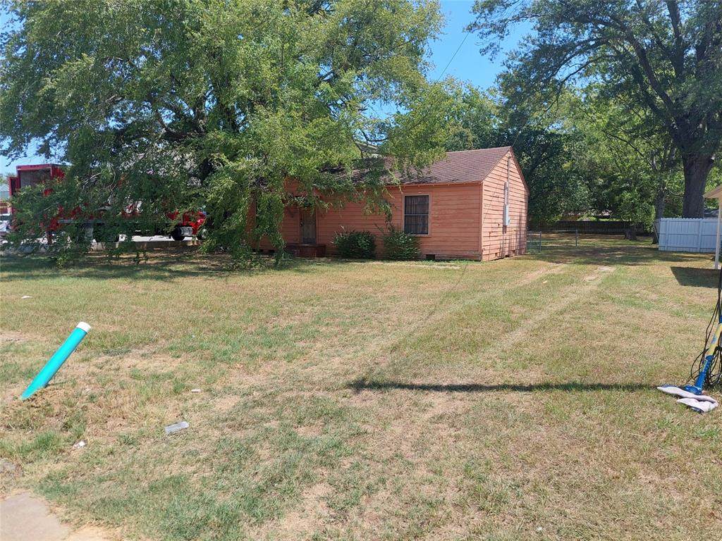 1416 Broadway Street - Photo 1