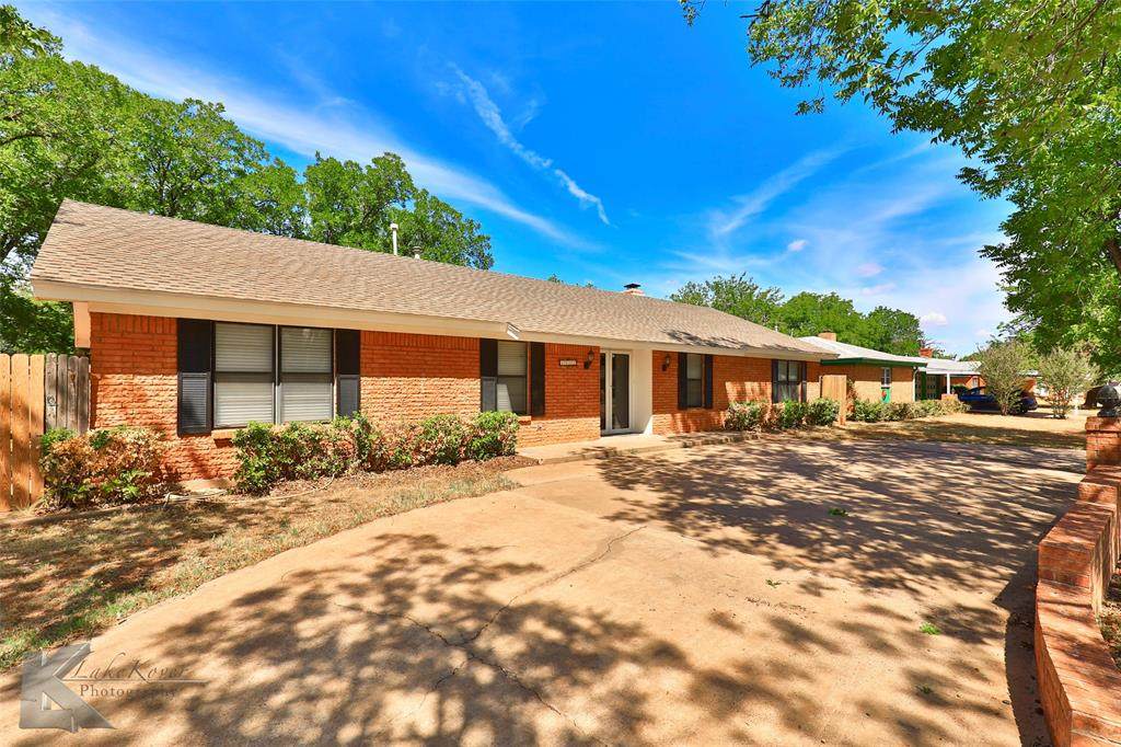 1502 Westwood Drive - Photo 1