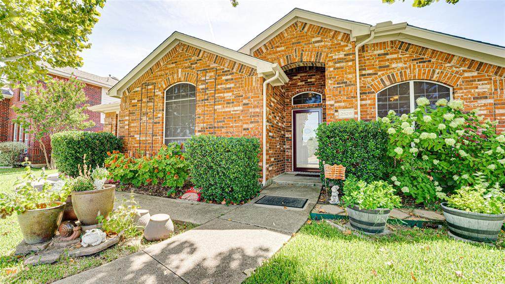 2526 Crosscreek Lane - Photo 1