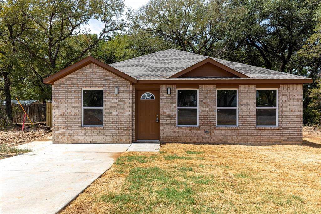 4102 Burroak Drive - Photo 1