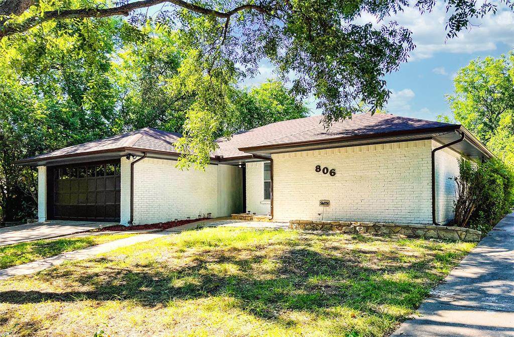 806 Terrace Drive - Photo 1
