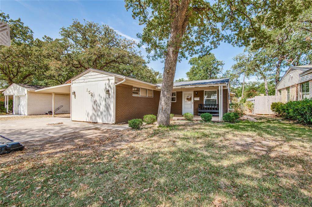1521 Betsy Lane - Photo 1