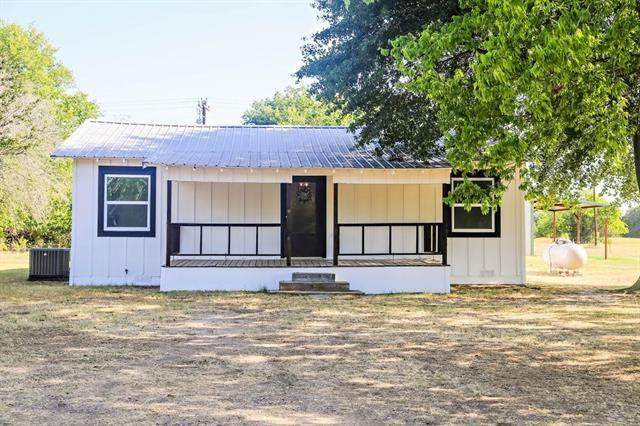 1604 County Road 2225 - Photo 1