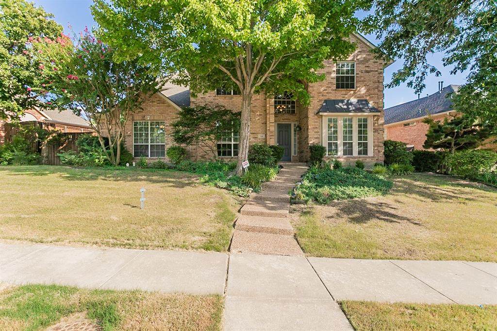 1461 Parkwood Drive - Photo 1
