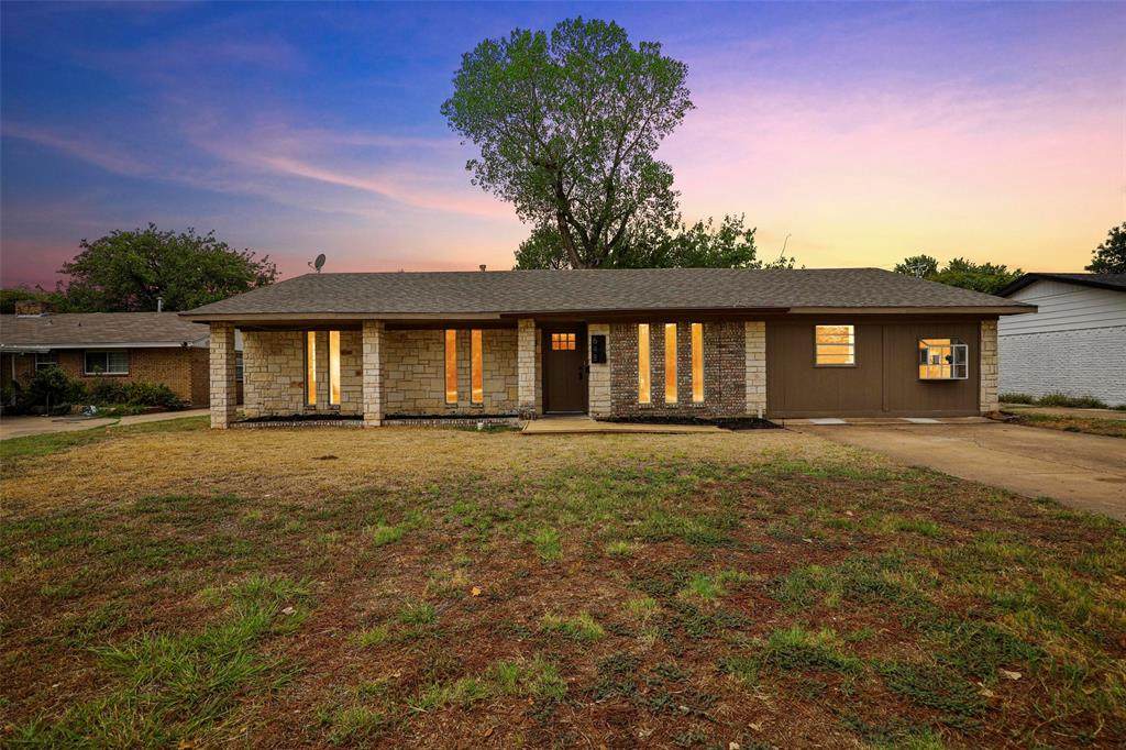 648 Surf Street - Photo 1