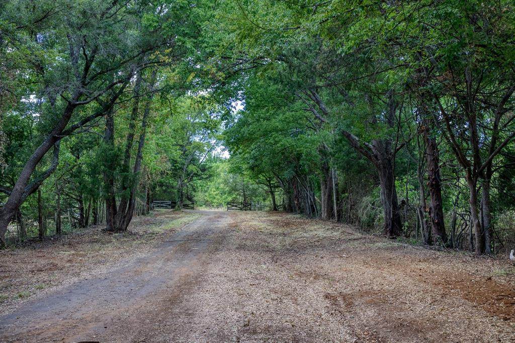 807 Range Road - Photo 1