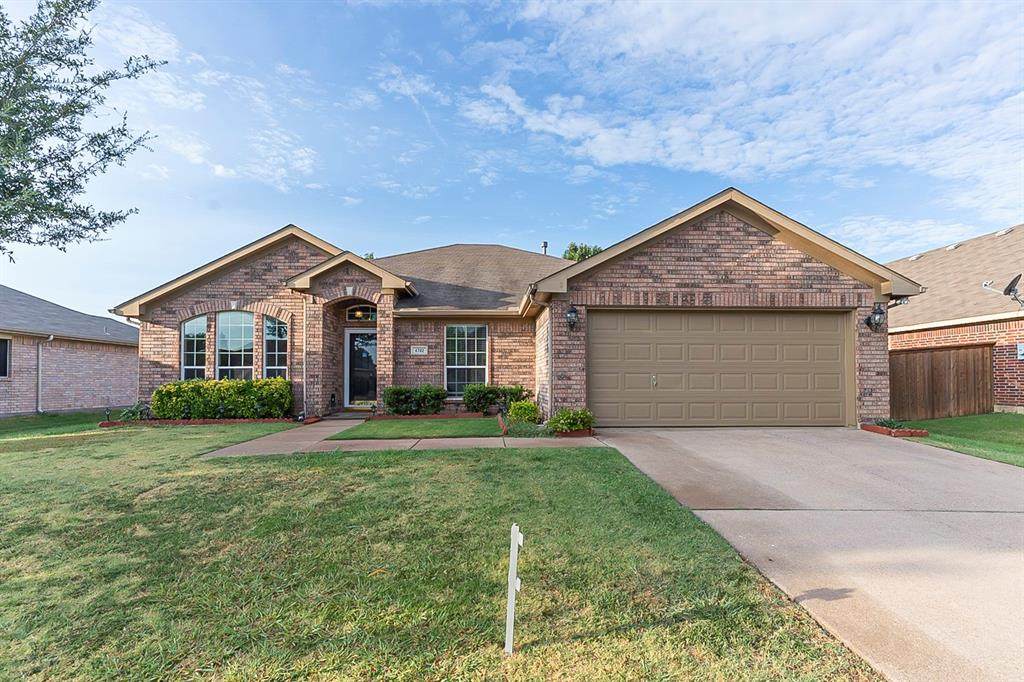 4702 Valleyview Drive - Photo 1