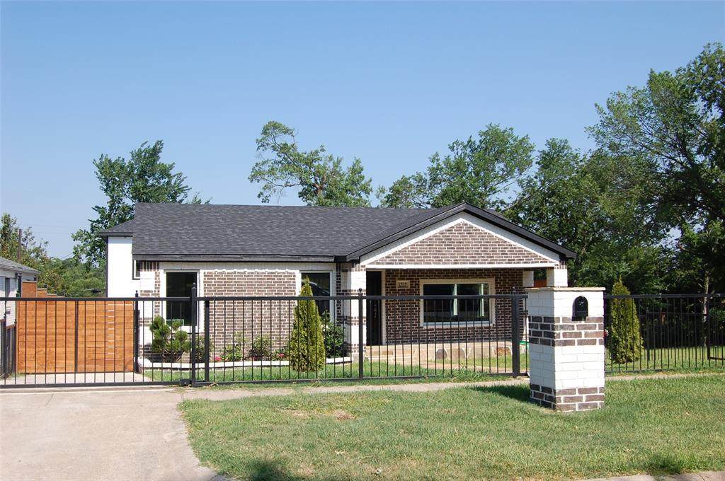 1935 Berwick Avenue - Photo 1