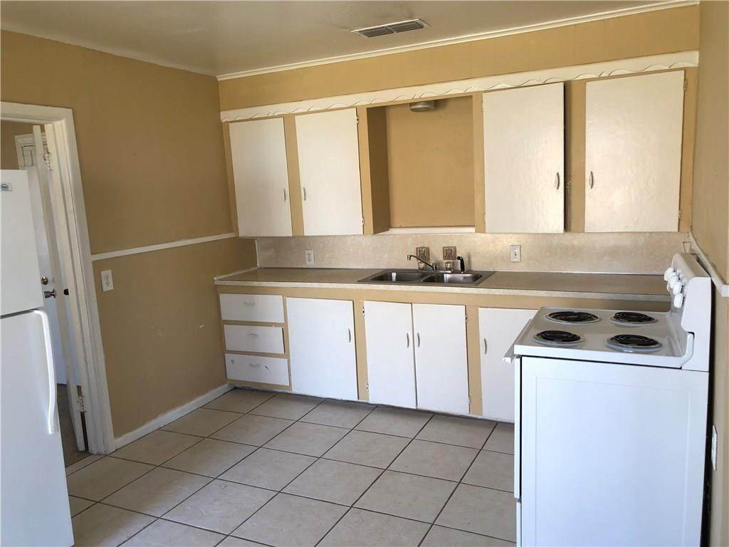1602 9th Street - Photo 1