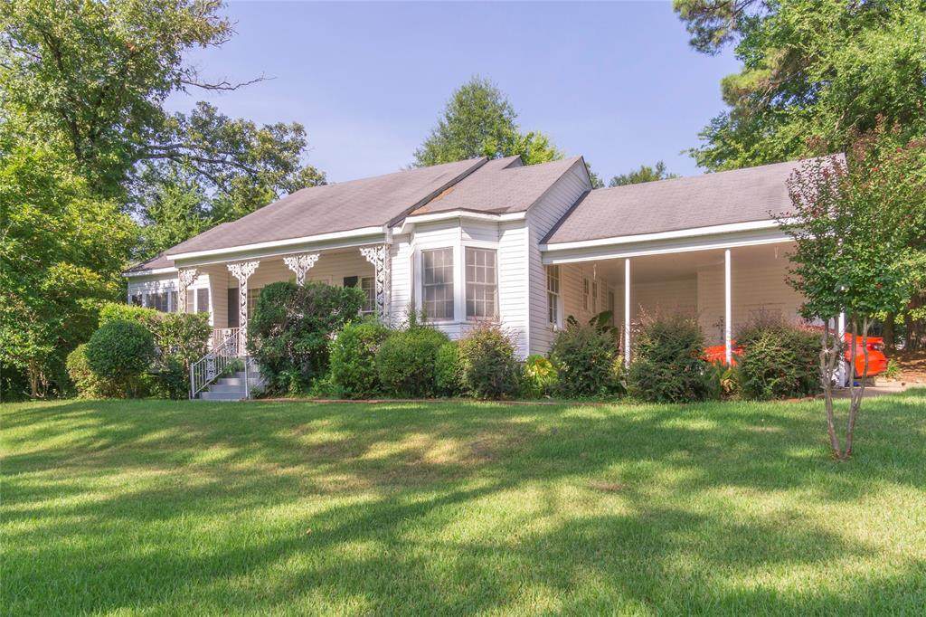 3126 Country Club Drive - Photo 1