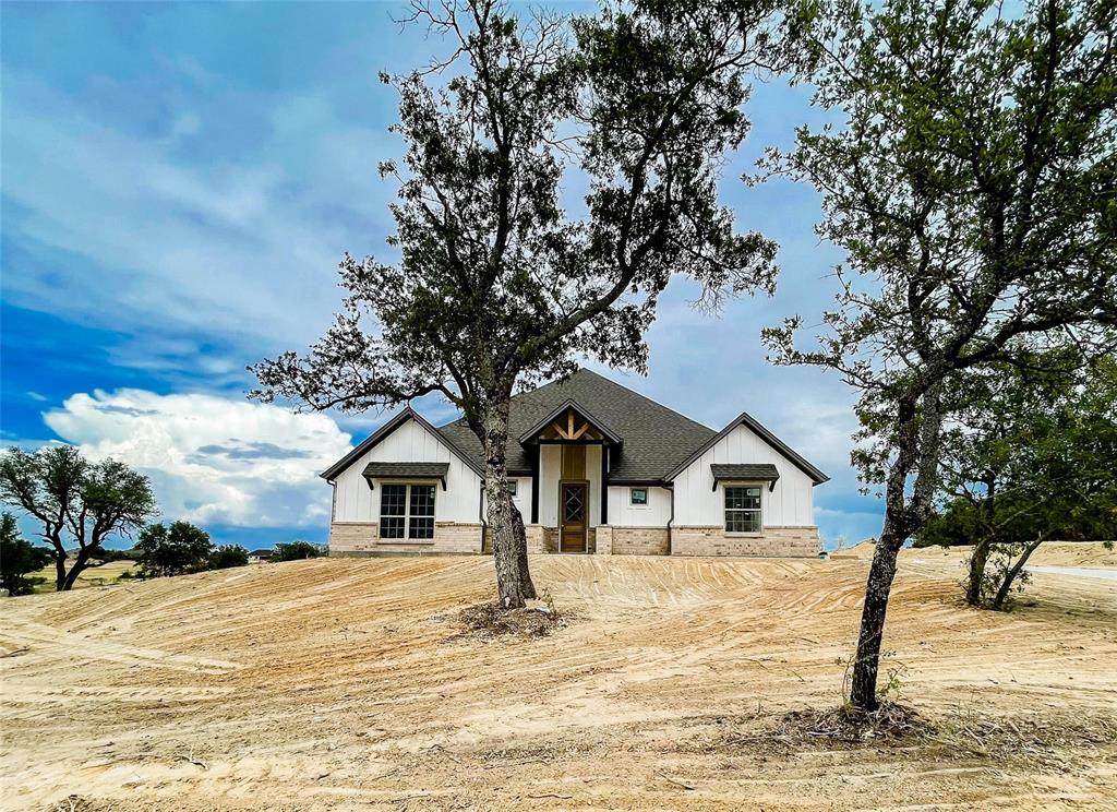 309 Falcon Court - Photo 1