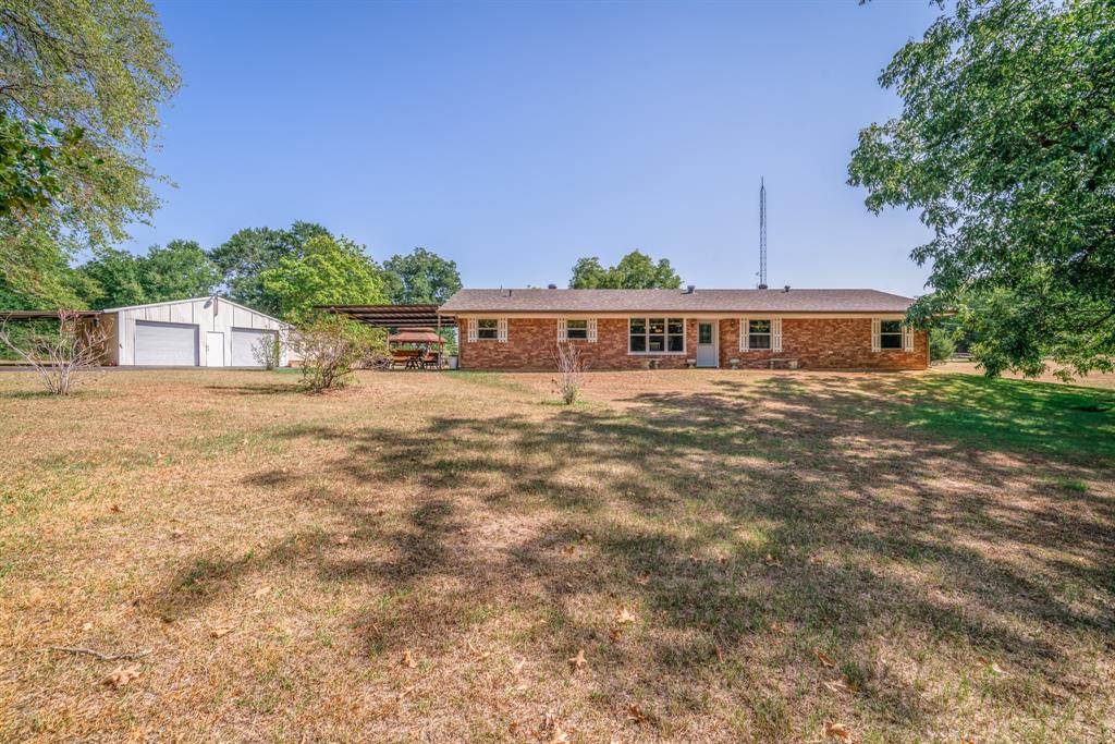 207 Pine Street - Photo 1
