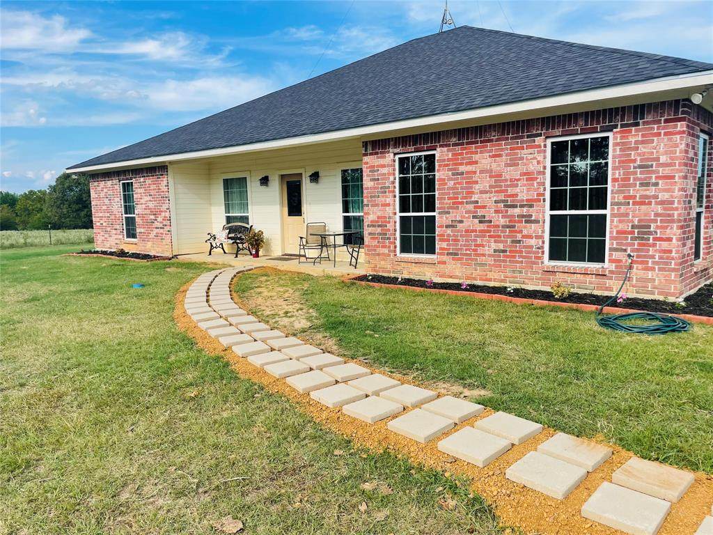 527 County Road 2413 - Photo 1