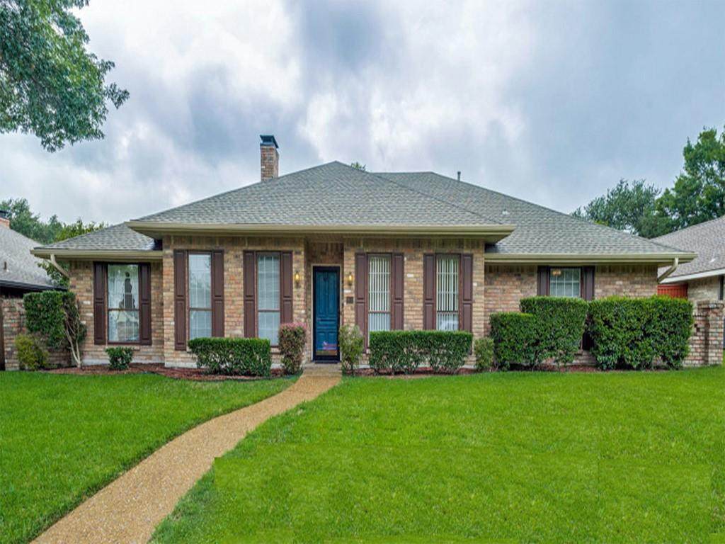 1912 Lake Crest Lane - Photo 1