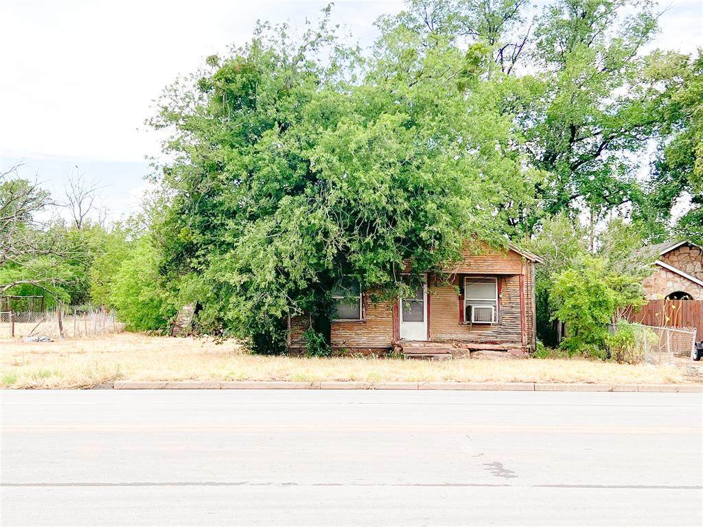 711 Main Street - Photo 1