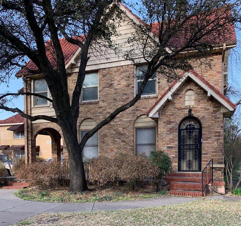 3204 University Drive - Photo 1