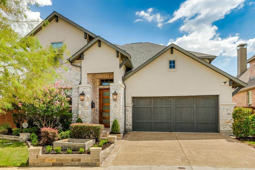 2532 Saffire Way - Photo 1