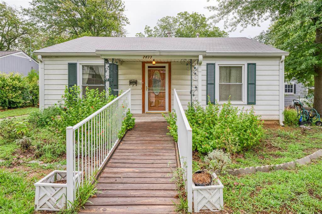 2833 Hunter Street - Photo 1