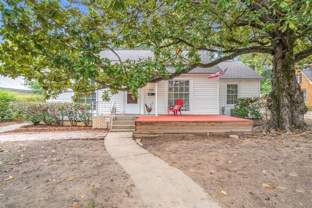 308 Prarieville Street - Photo 1
