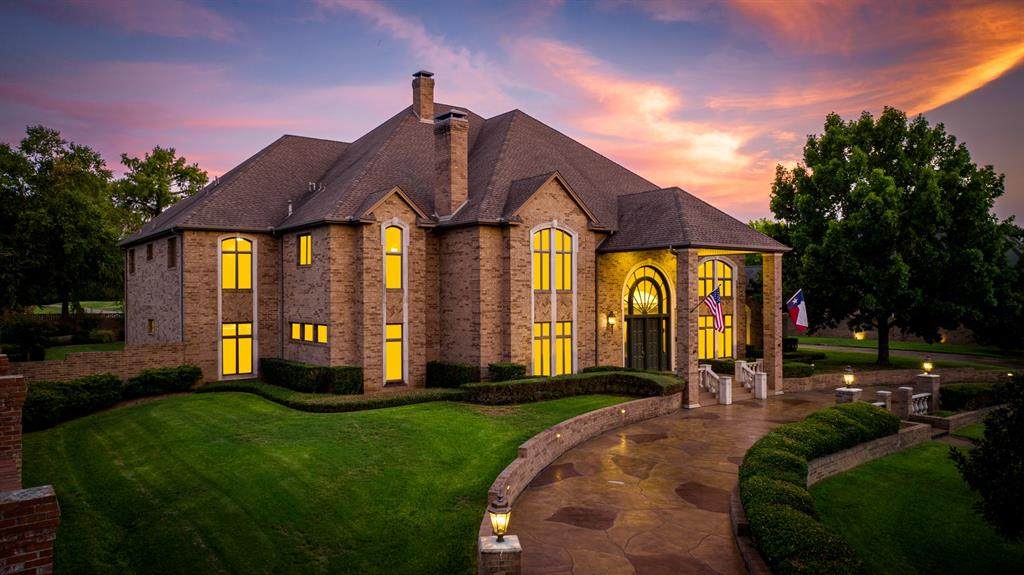 6704 Hollytree Circle - Photo 1
