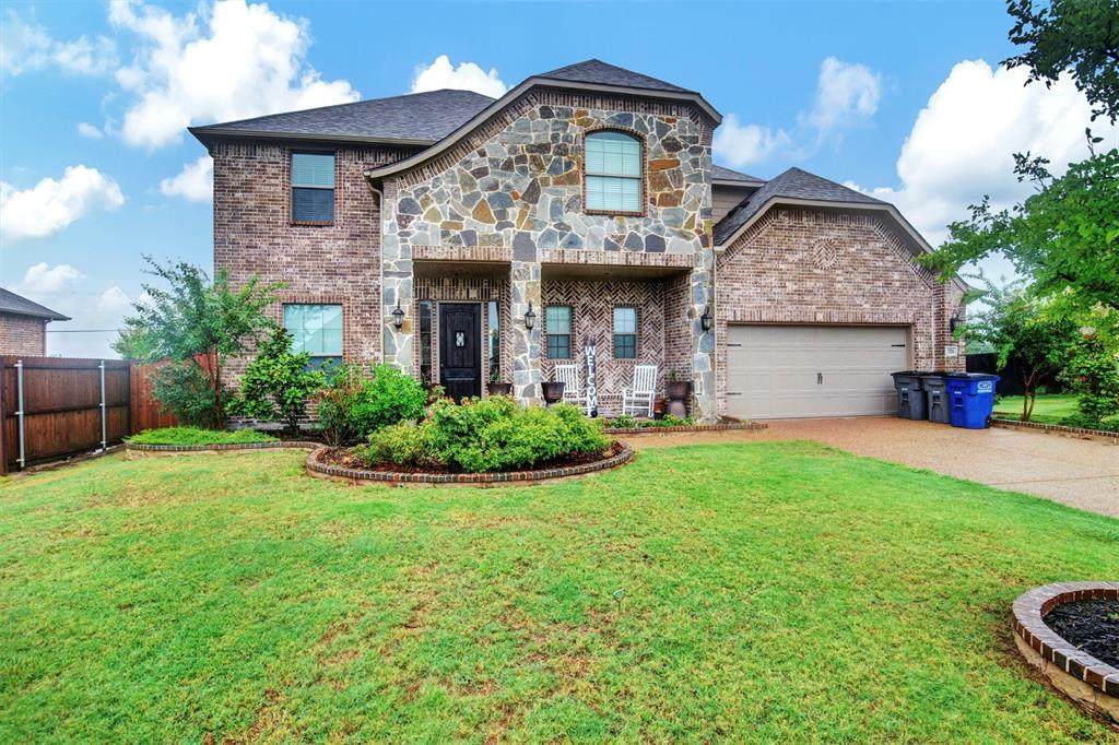 751 Devonshire Court - Photo 1