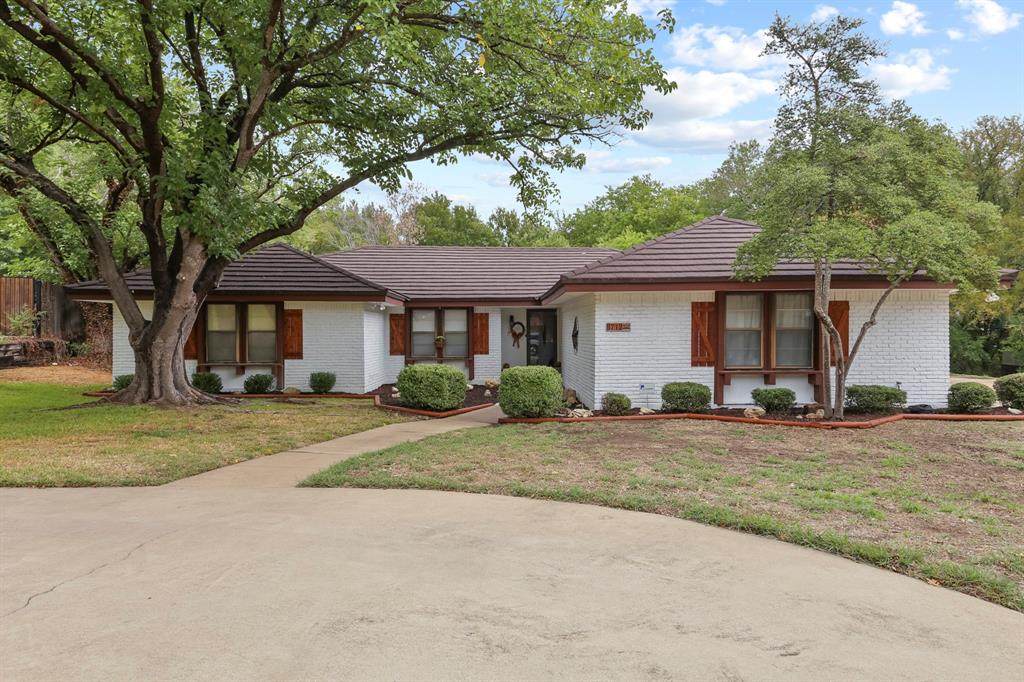 8712 Canyon Crest Road - Photo 1