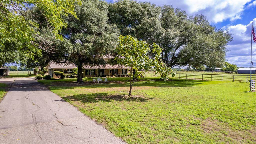 2471 Fm 1529 - Photo 1