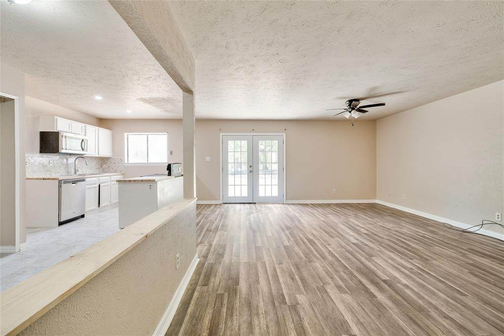 6920 Fallbrook Court - Photo 1