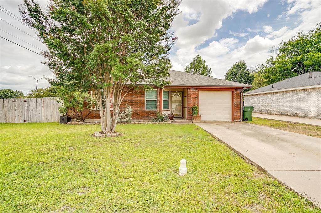 1720 Oxford Drive - Photo 1