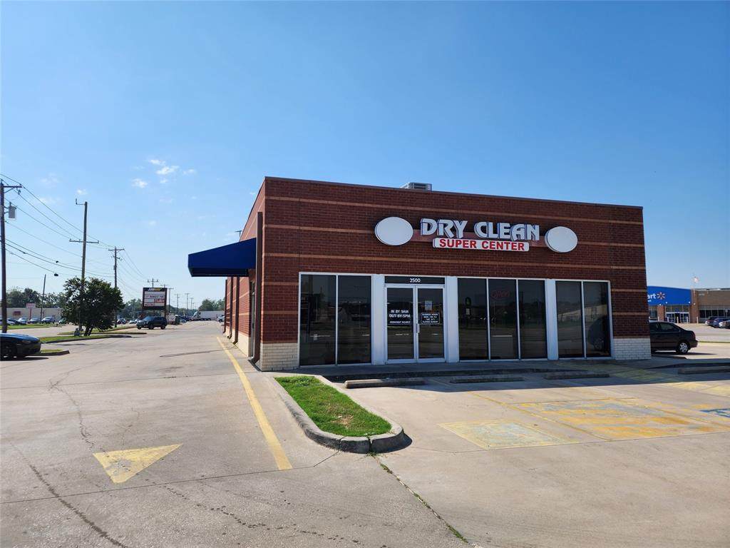 2500 Pioneer Parkway - Photo 1
