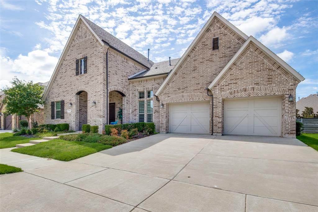 724 Dusty Trail - Photo 1