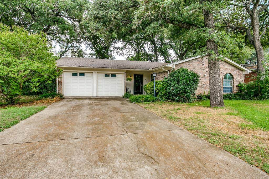 802 Valley View Drive - Photo 1