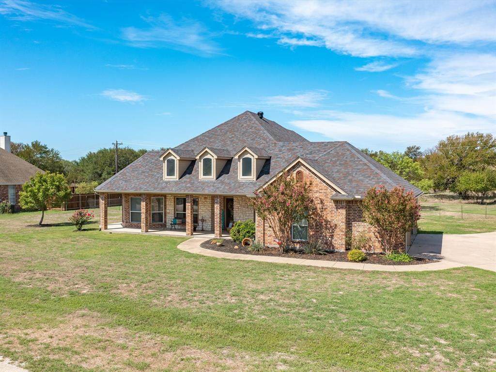 220 Deer Creek Drive - Photo 1