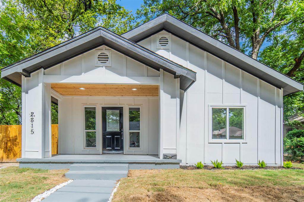 2815 Oakdale Street - Photo 1