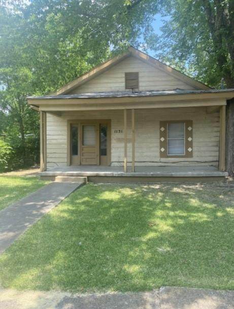 1131 Walnut Street - Photo 1