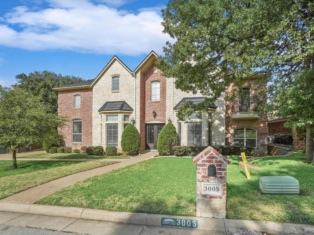 3005 Arbor Oaks Drive - Photo 1