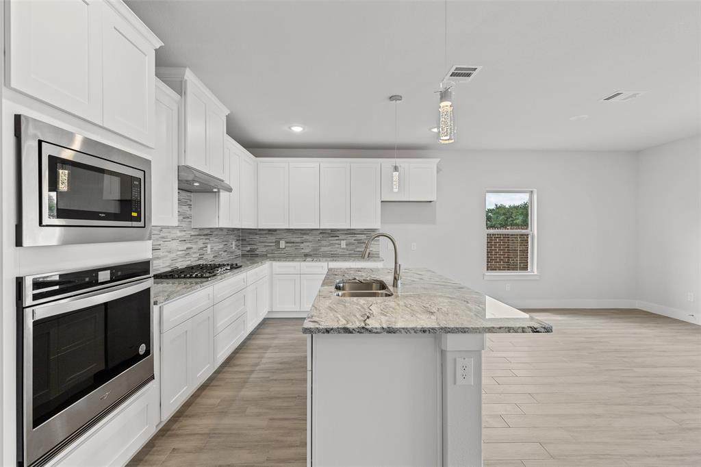 5230 Royal Lake Drive - Photo 1