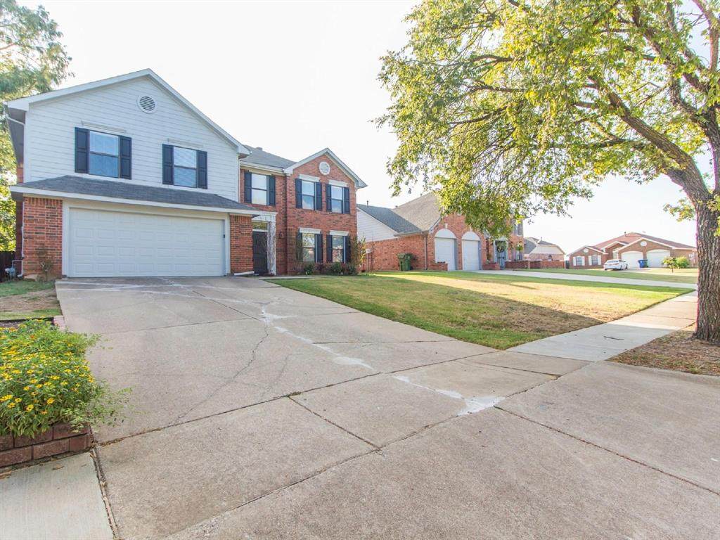 2325 Warrington Avenue - Photo 1