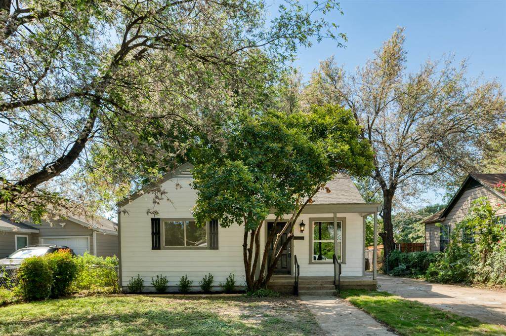 412 Mason Street - Photo 1