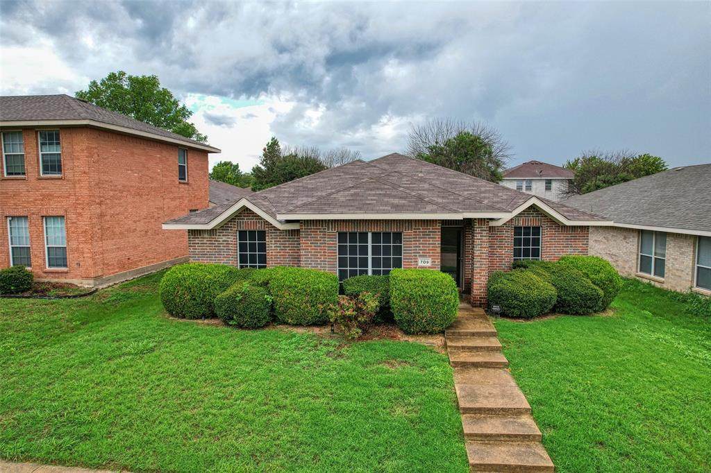 709 Duke Drive - Photo 1