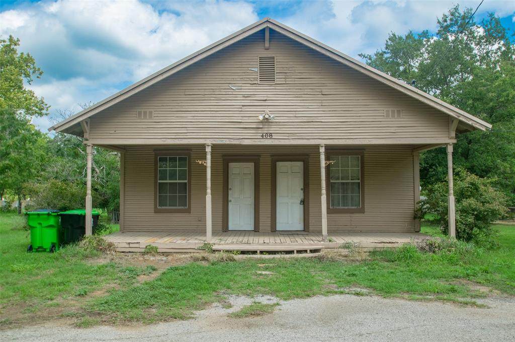 408 Pecan Street - Photo 1