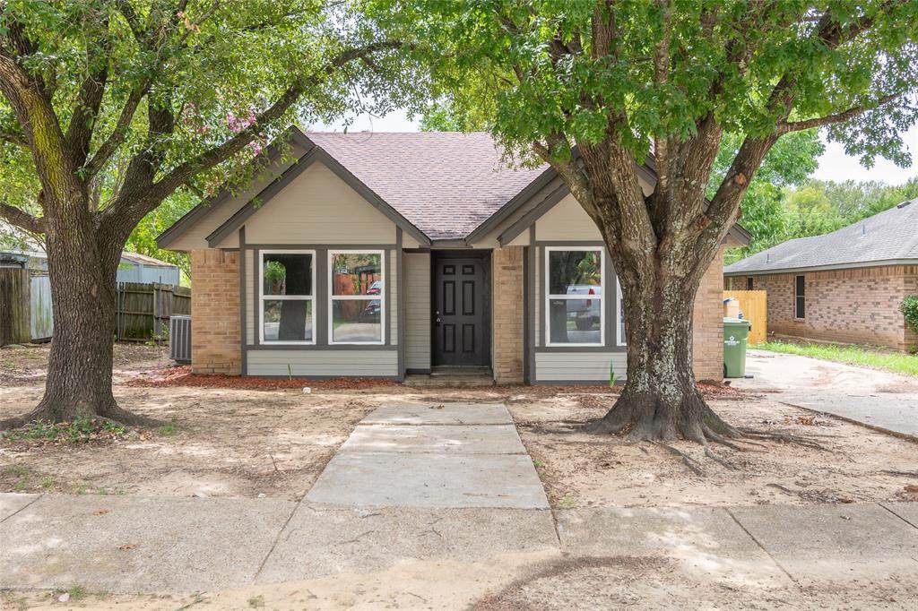 2709 Lexington Street - Photo 1